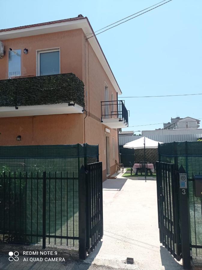 Luna House Montesilvano Marina Exteriér fotografie